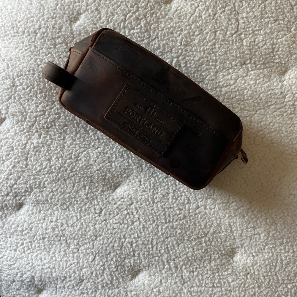 Portland Leather Dopp Kit